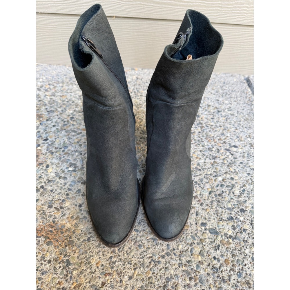 Black Pebbled Leather Ankle Boots Stacked Block Heel Round Toe Side Zip Size 9.5 - Picture 6 of 9